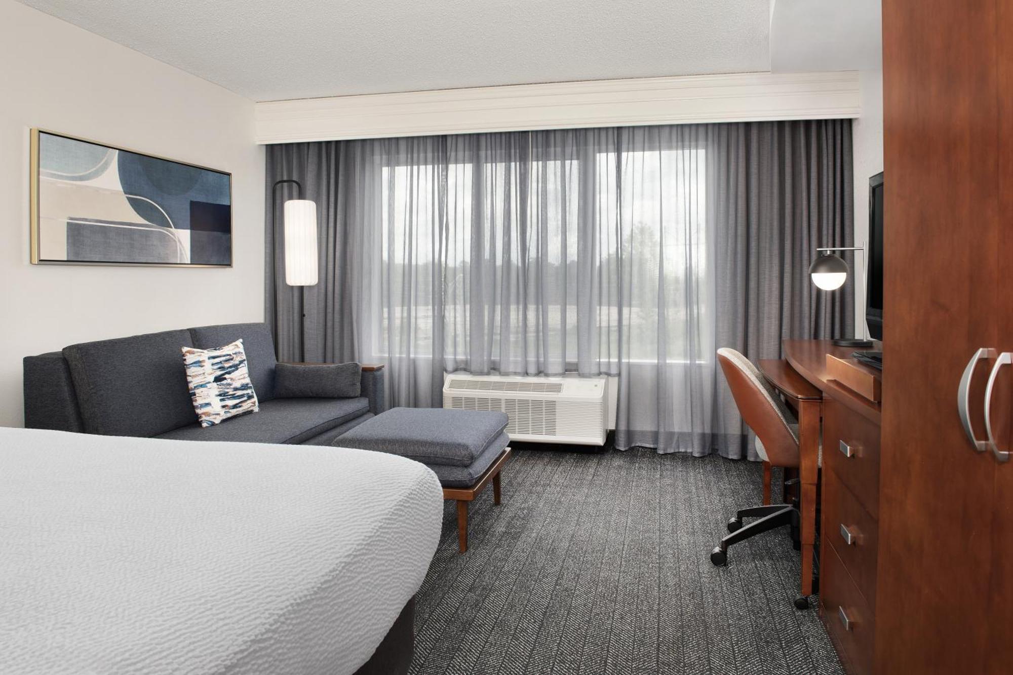 Courtyard Jacksonville Flagler Center Экстерьер фото
