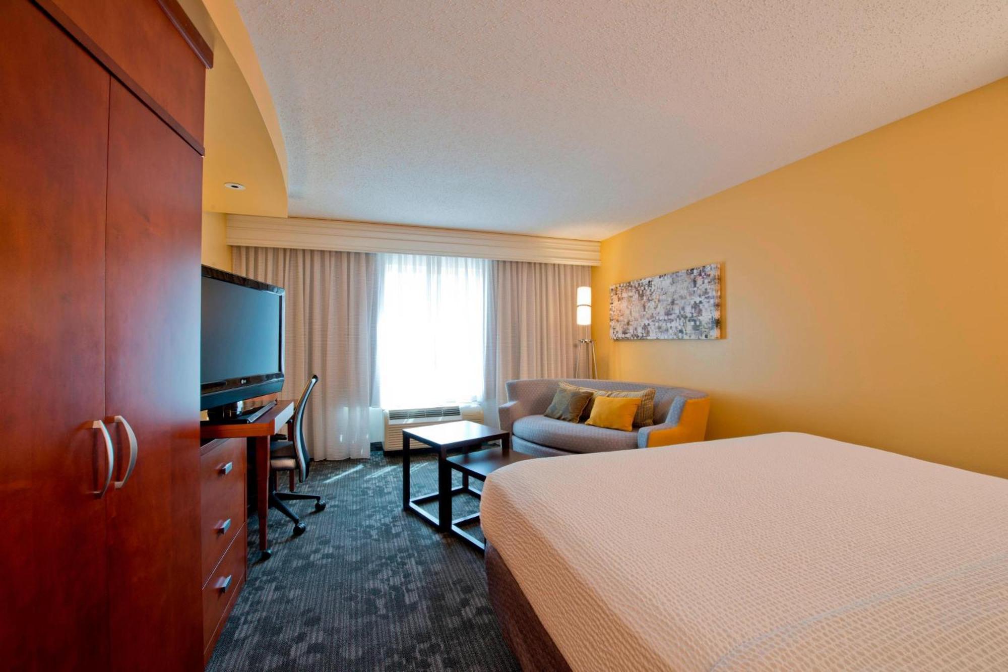 Courtyard Jacksonville Flagler Center Экстерьер фото